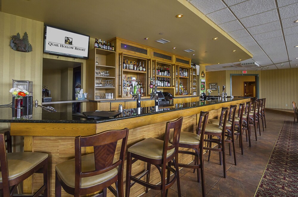 Hotel Lounge