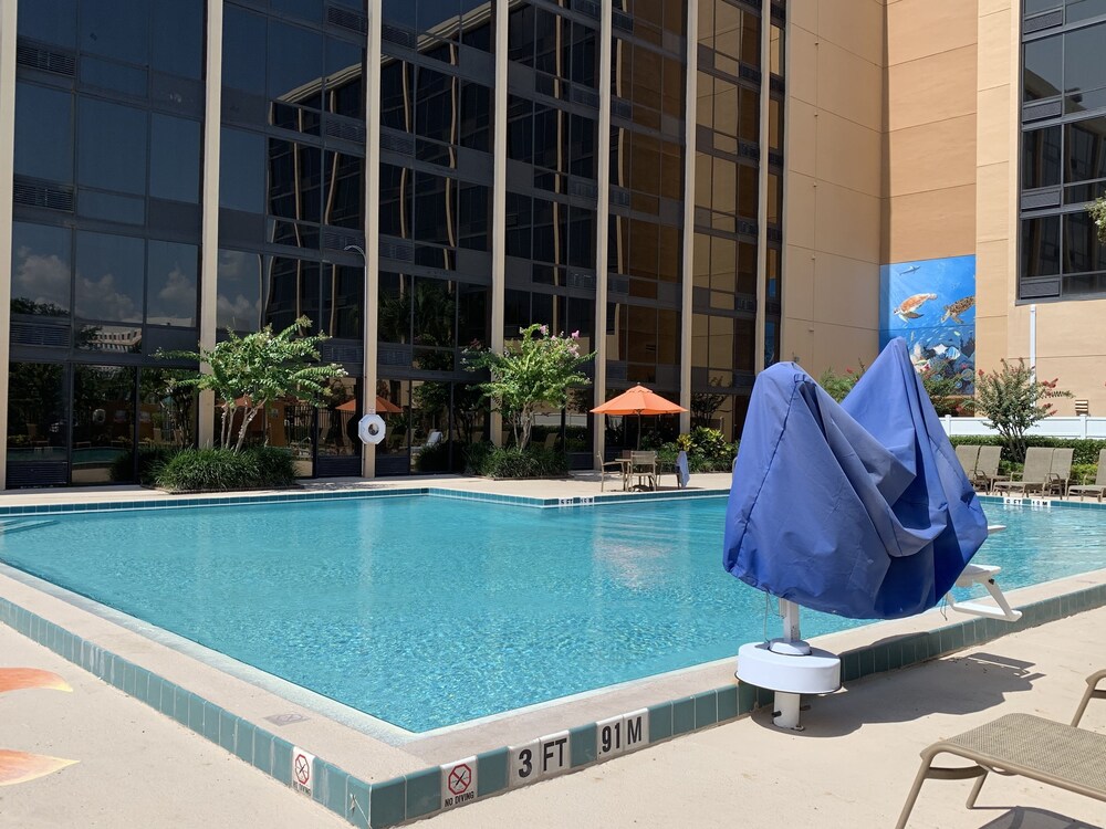 Pool, Best Western Orlando Gateway Hotel