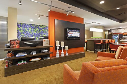 Courtyard by Marriott Austin The Domain Area