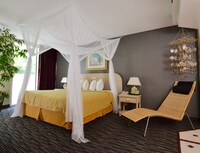 Suite, 1 King Bed, Non Smoking, Jetted Tub
