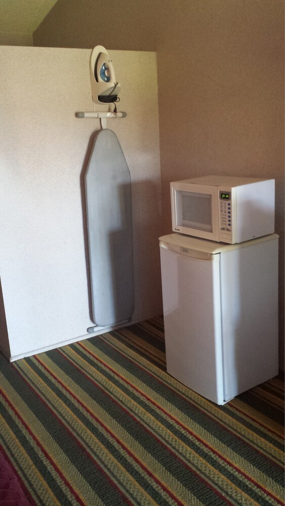 Mini-Refrigerator