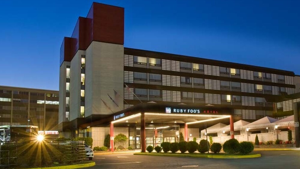 Hotel Front - Evening/Night