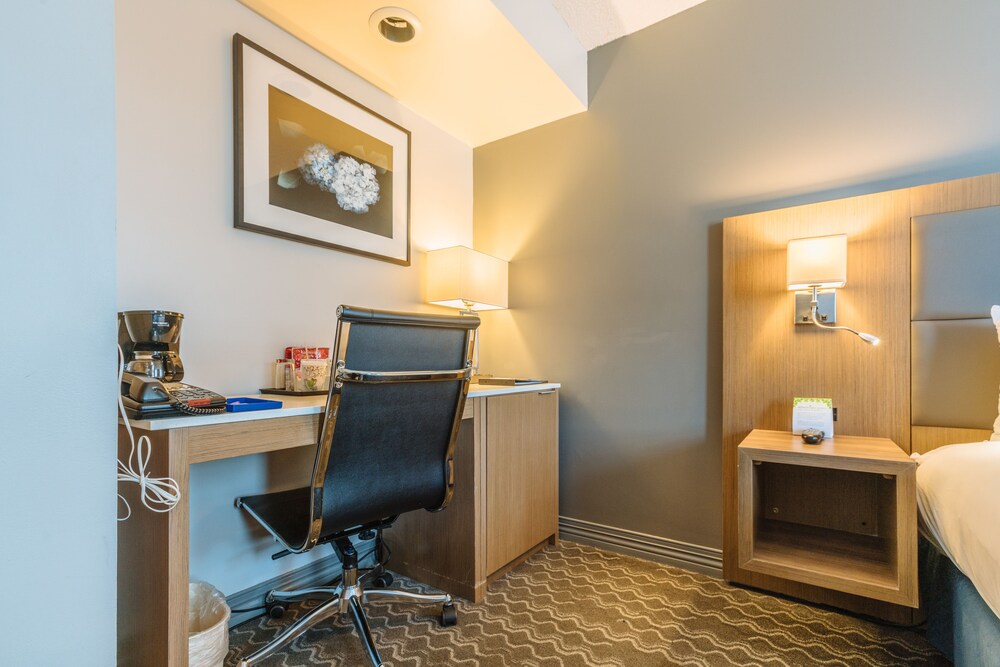 In-Room Business Center