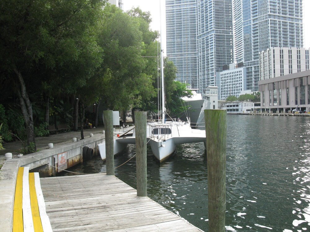 Dock