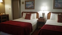 2 Queen beds Pool Deck view Kitchenette