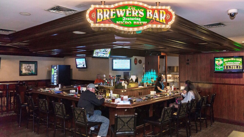 Bar (on property), Boulder Station Hotel and Casino