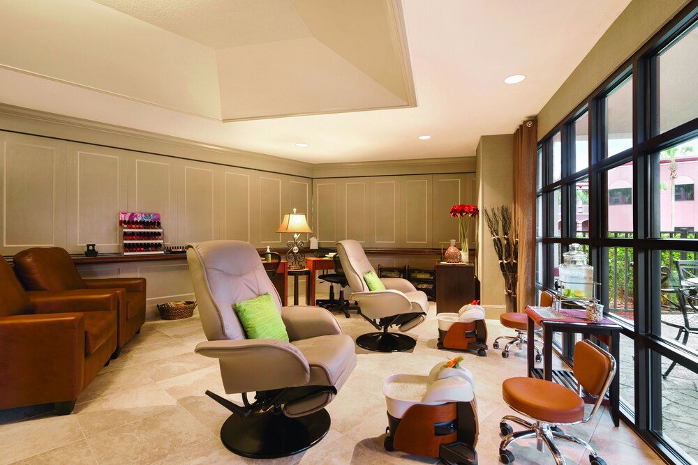Nail Salon