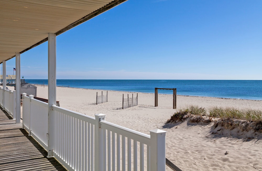 Beach/Ocean View