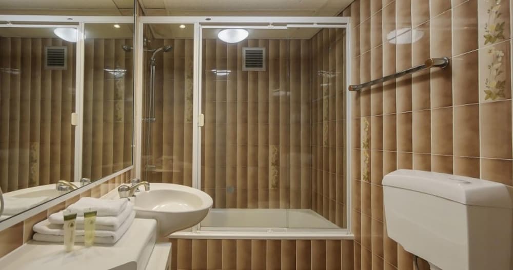 Apartment, 1 Bedroom - Bathroom