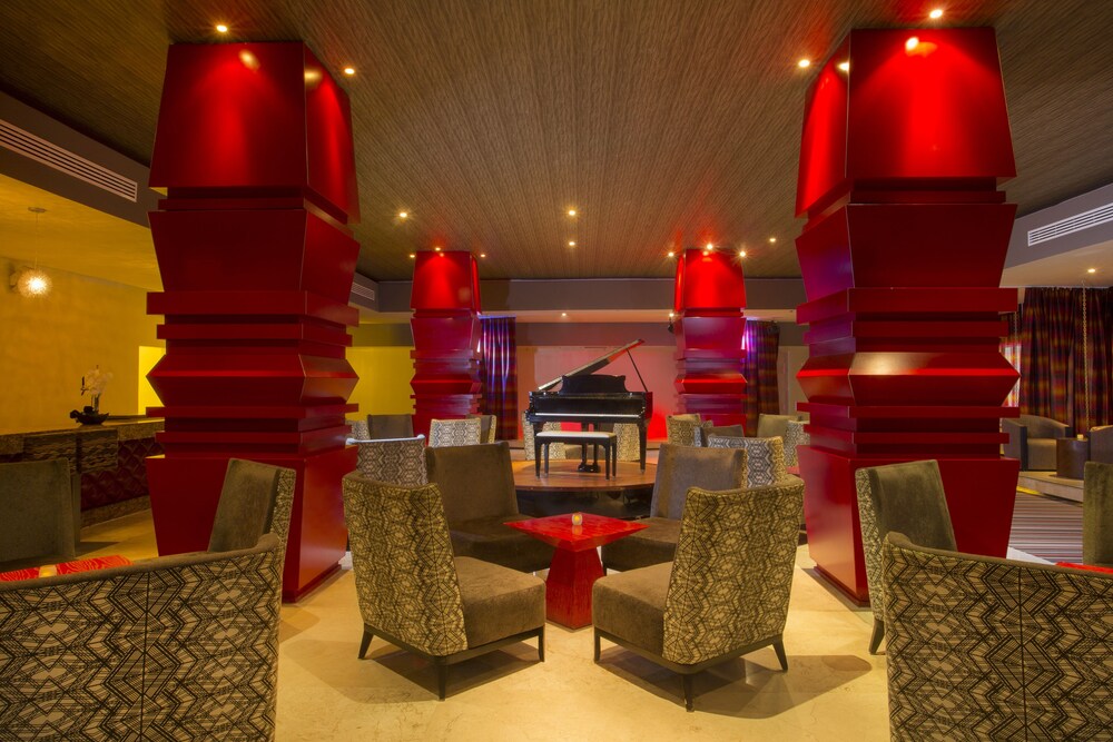 Hotel Lounge