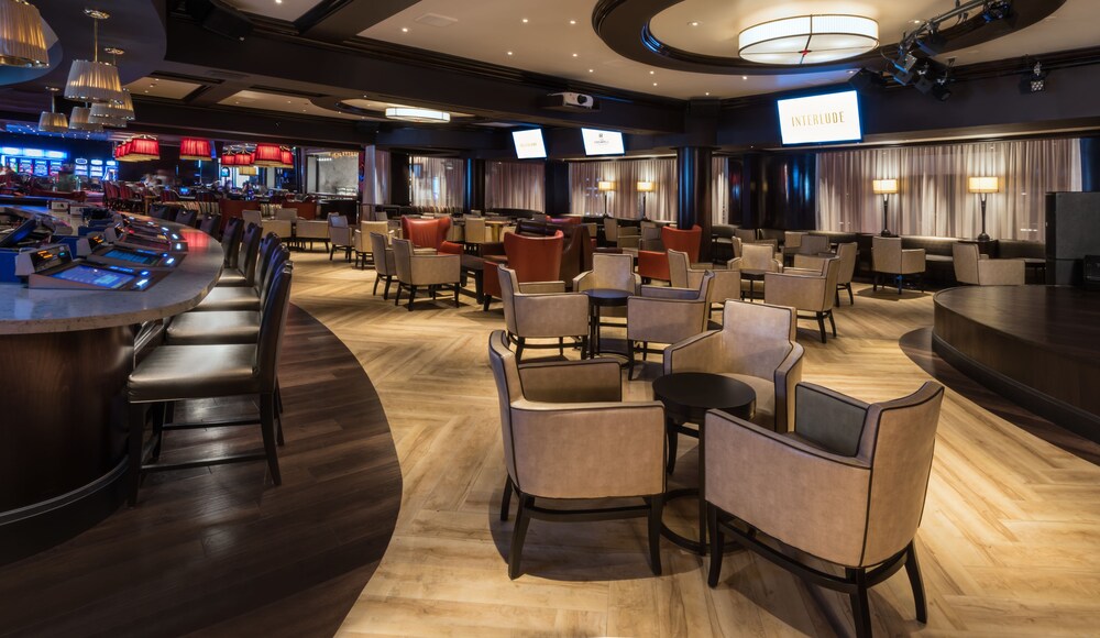 Hotel Lounge