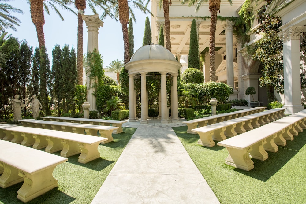 Outdoor wedding area, Caesars Palace