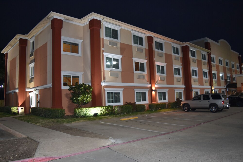 Hotel Front - Evening/Night