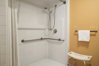 Room, 1 Queen Bed, Accessible