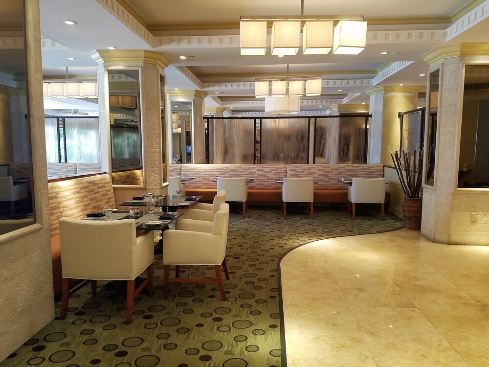 Family Dining