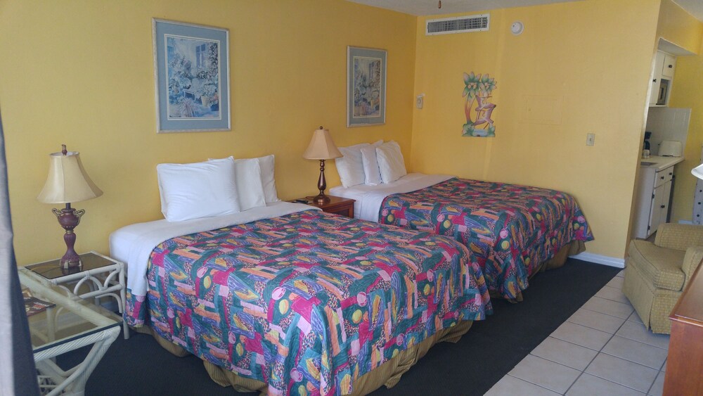Courtside Studio - Guestroom