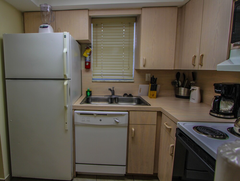 Suite, 1 Bedroom - In-Room Kitchen