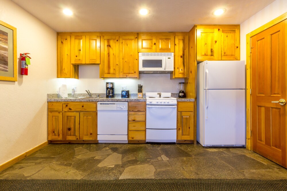 Condo, 2 Bedrooms, Non Smoking, 2 Bathrooms - In-Room Kitchen
