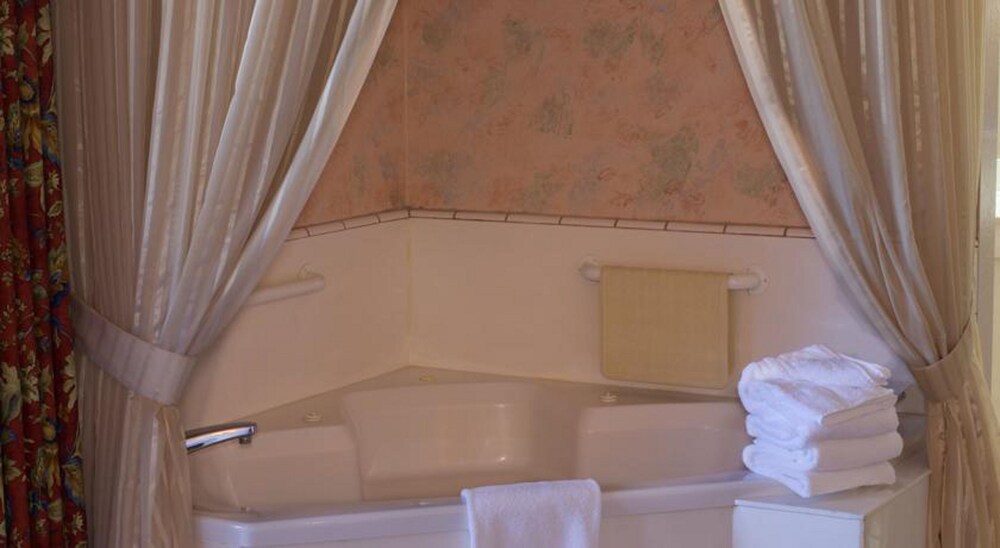 Jetted Tub