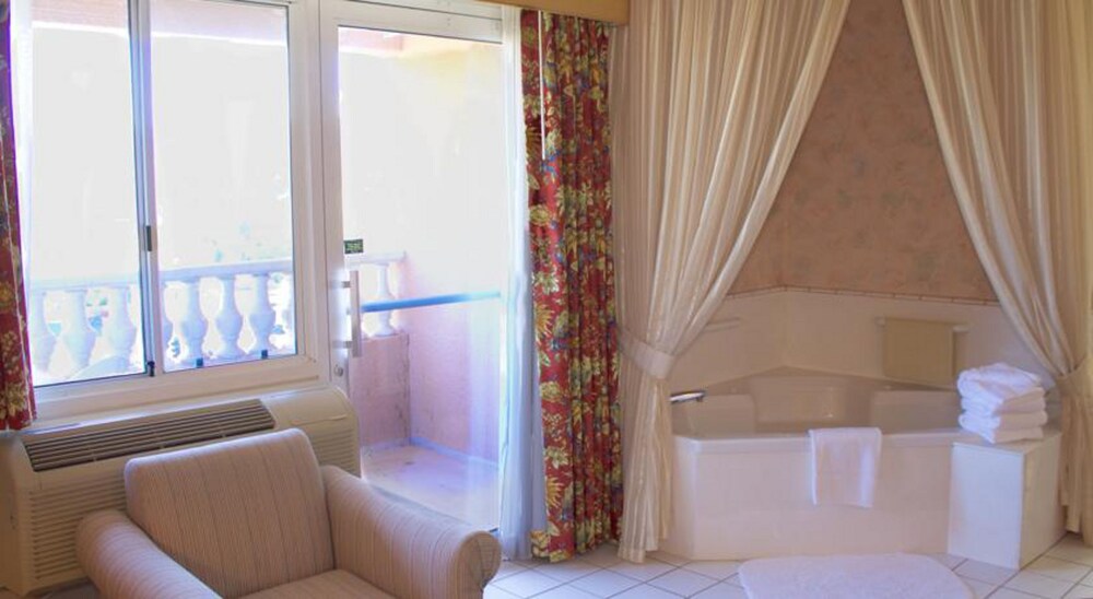 Jetted Tub