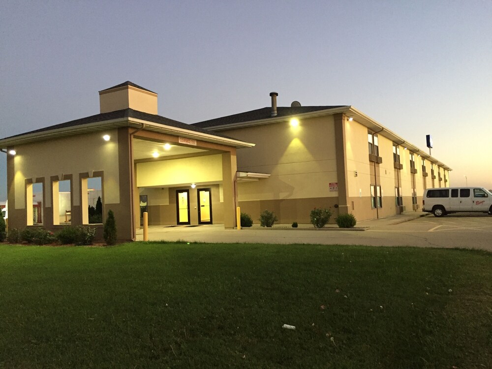 Hotel Front - Evening/Night