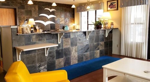 Seabird Lodge