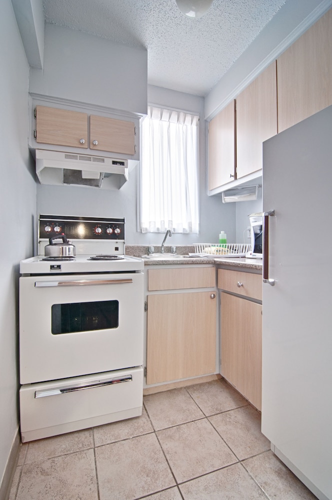 Family Suite - In-Room Kitchen