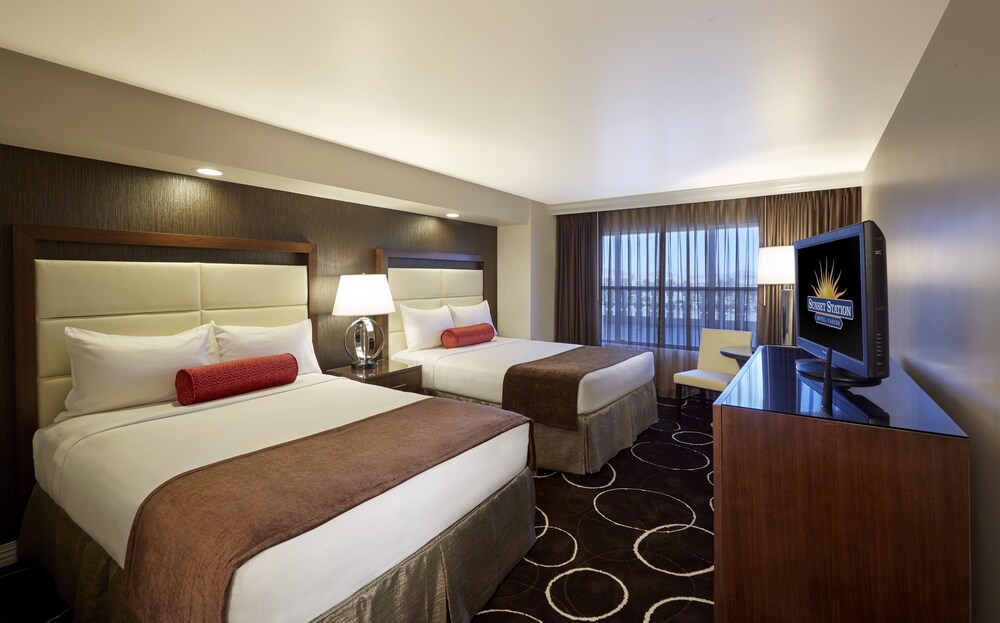 Room, Sunset Station Hotel & Casino