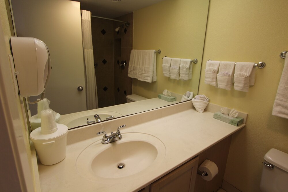 Room (Efficiency) - Bathroom Sink