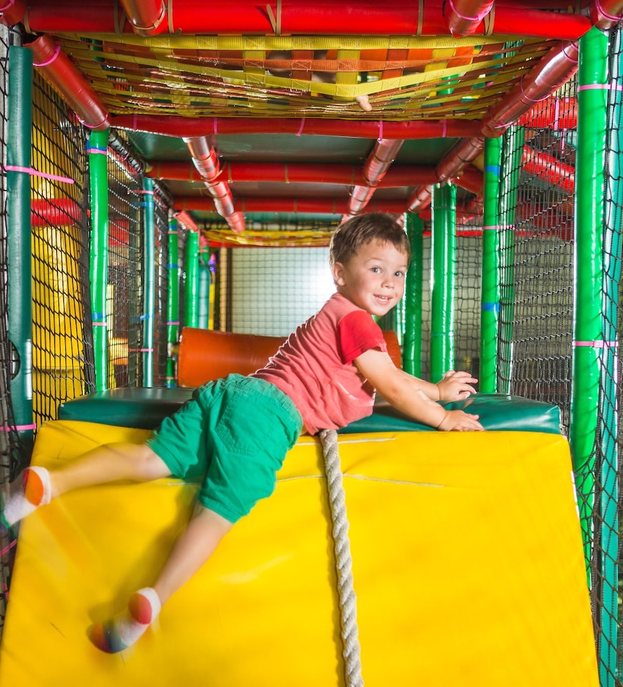 Childrens Play Area - Indoor