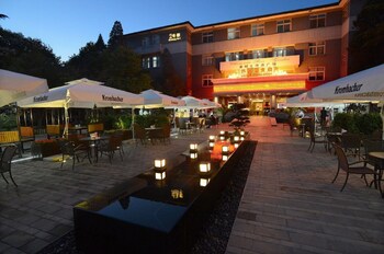Hotel Bar