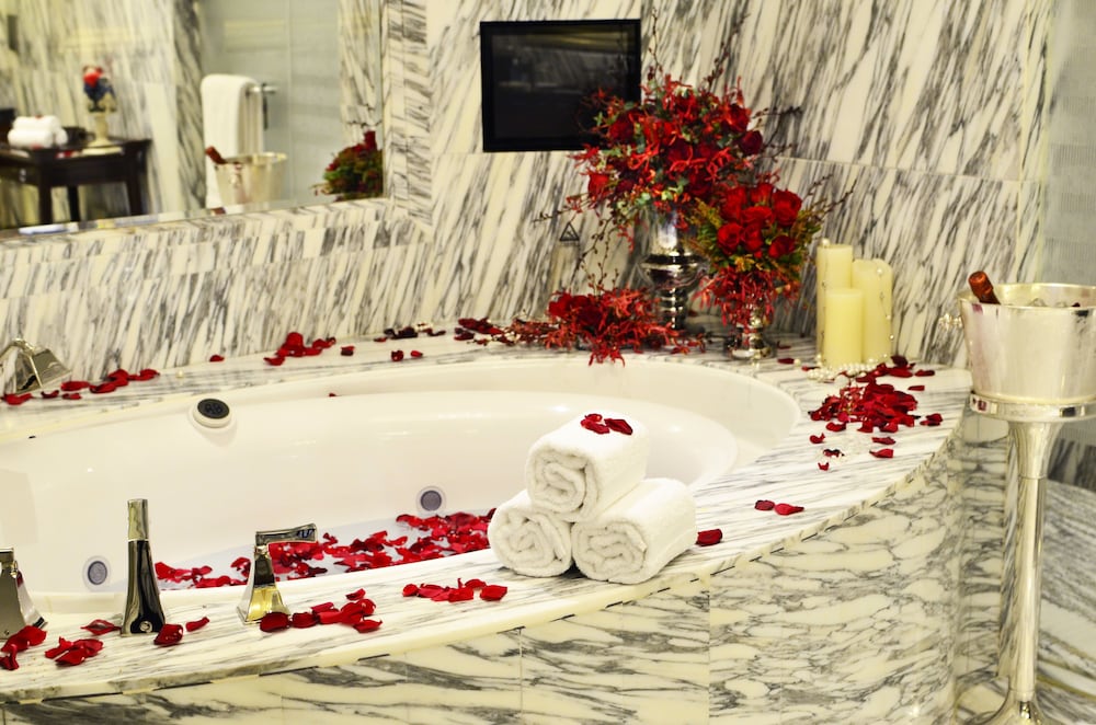 Jetted Tub
