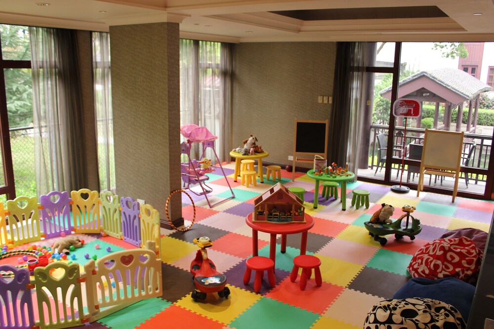 Childrens Area