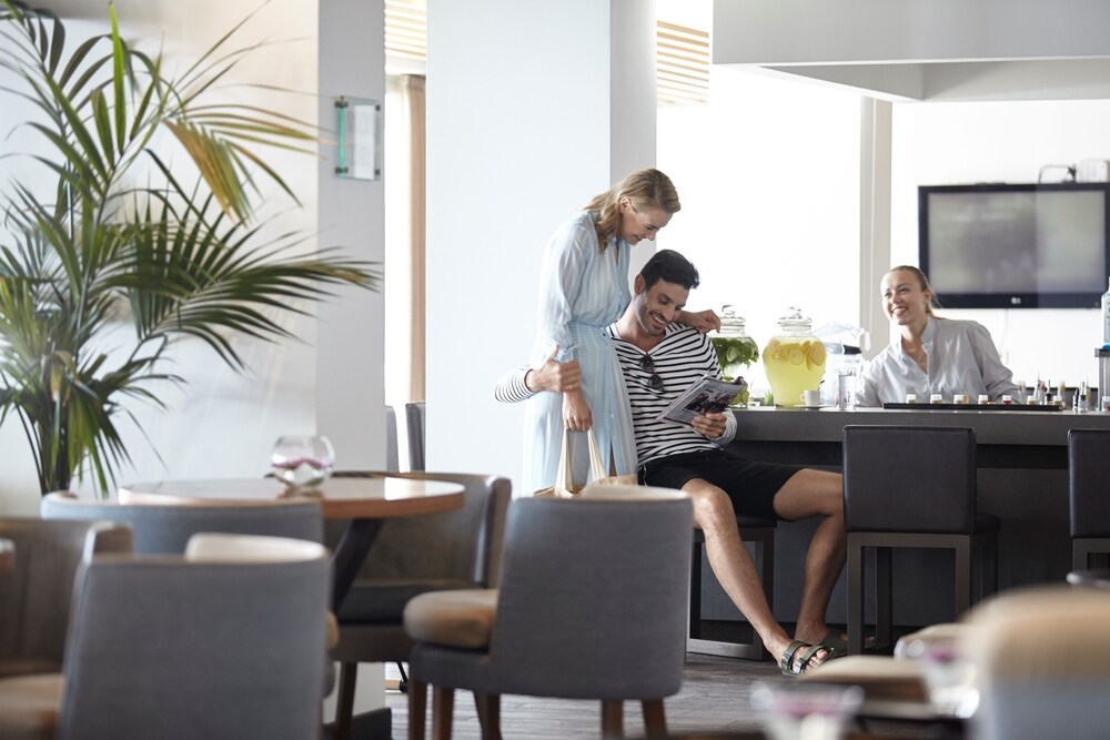 Hotel Lounge