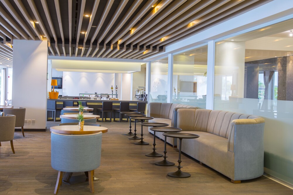 Hotel Lounge