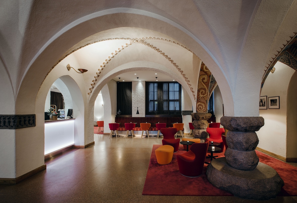 Hotel Bar