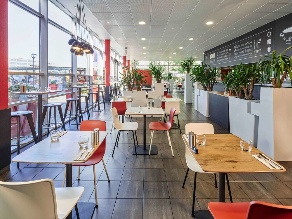 Restaurant, ibis Paris CDG Airport