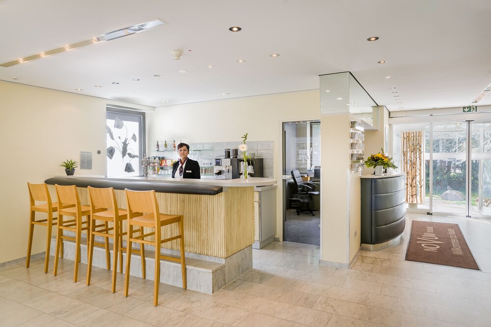 Hotel Bar