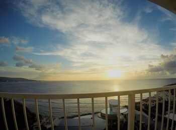 Beach/Ocean View