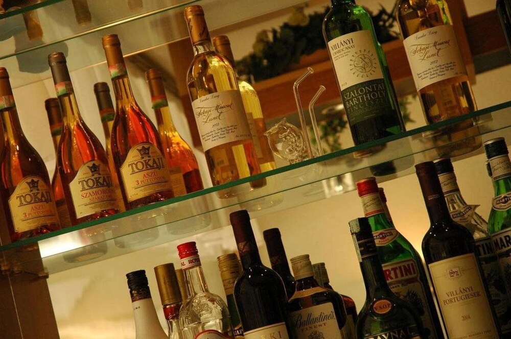 Hotel Bar