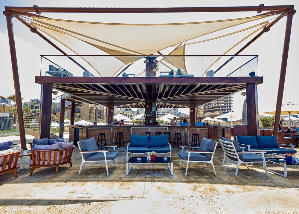Hotel Lounge