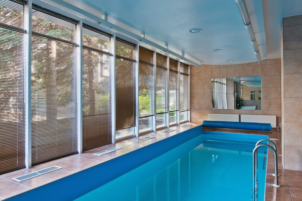 Indoor/Outdoor Pool