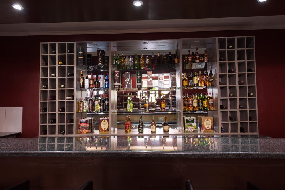 Hotel Bar