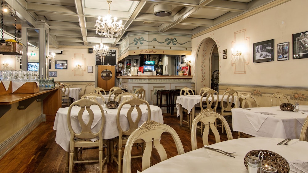 Hotel Bar