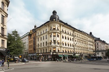 Hotel Front