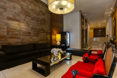 Roochelle Hotel