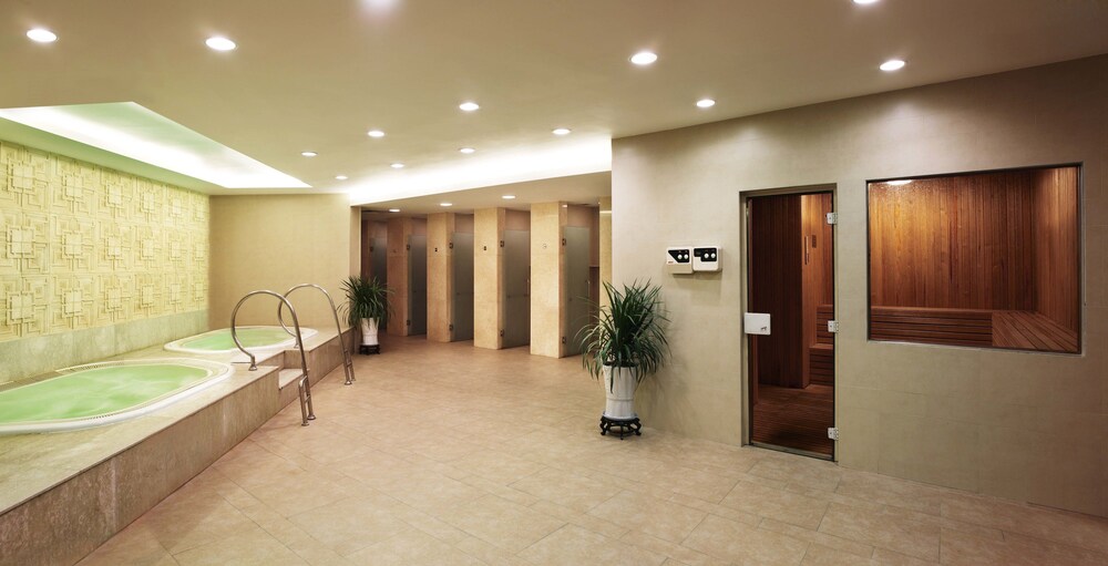 Steam Room