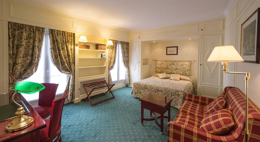 Guestroom