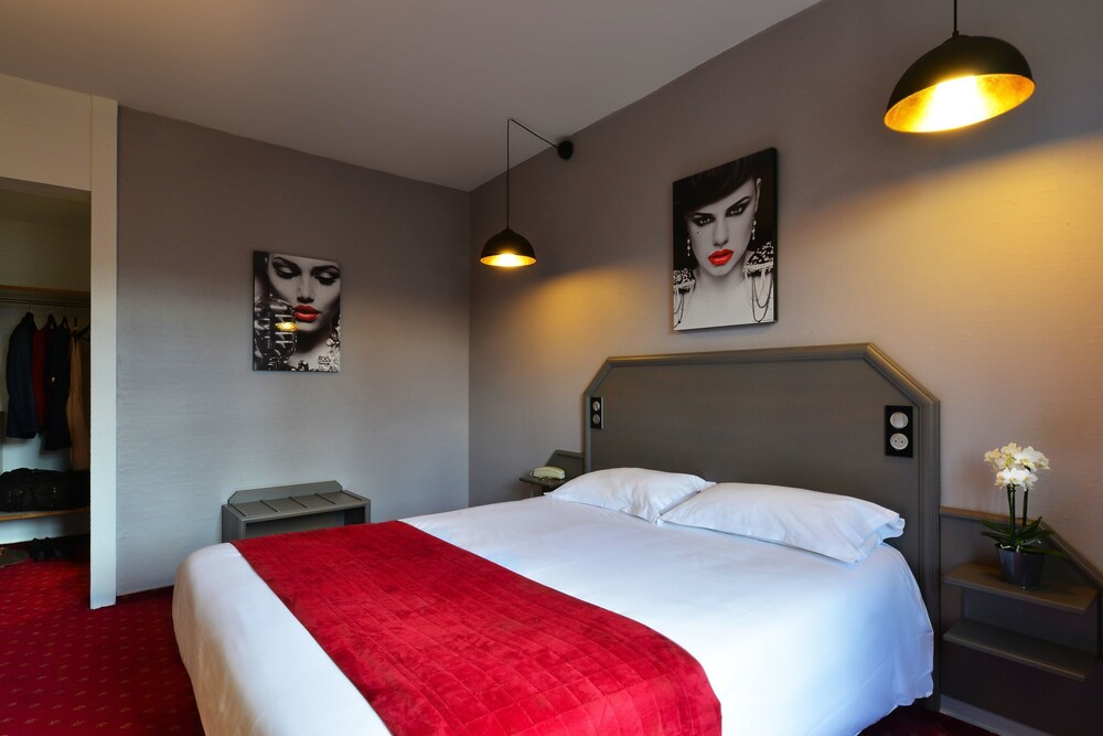 Guestroom View