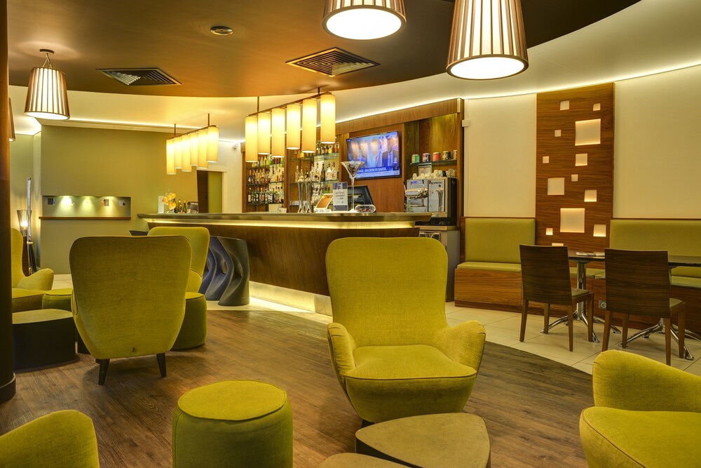 Hotel Bar